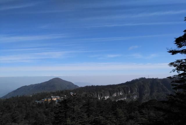 四川峨眉山怎么样(四川峨眉山伏虎寺)图3