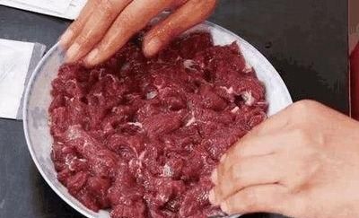 川菜冷吃牛肉怎么做好吃又简单,牛肉怎么卤才好吃厨师秀图3