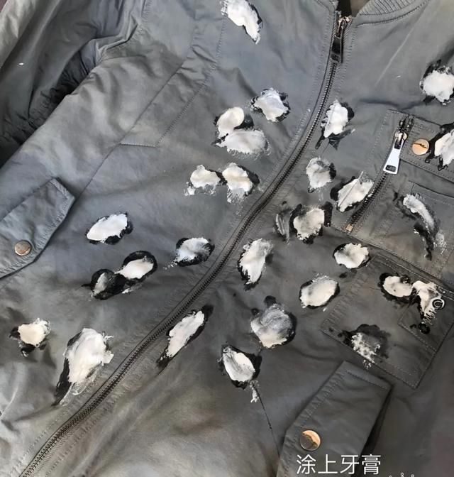 衣服上的油渍怎么才能洗净图4