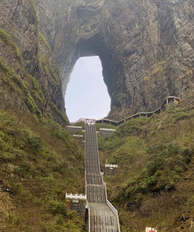 张家界是什么样的地貌,湖南张家界门票机票图11