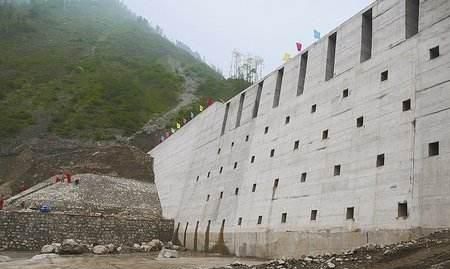 泥石流是怎么样形成的要怎样防雨顶盒图5