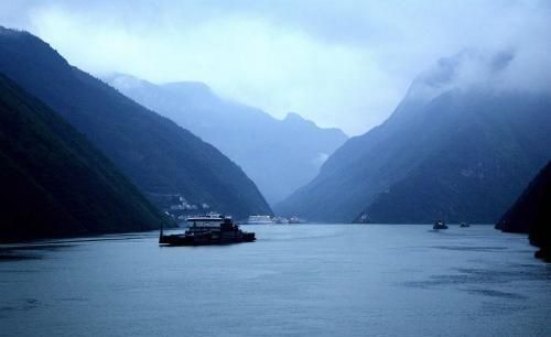 三峡好玩吗,三峡好玩吗三峡大瀑布好玩吗图19