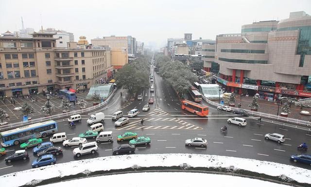 为何西安东大街繁荣不在北京,西安热闹的东大街现在怎么啦图1