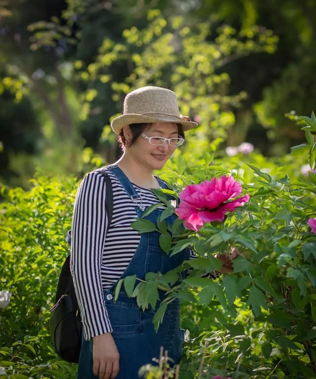 夏日炎炎,如何拍摄清爽的白纱裙子图6