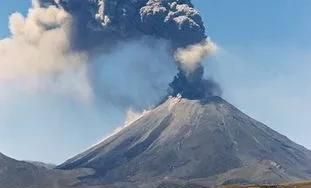 火山是怎么形成的(火山是怎么形成的)图1