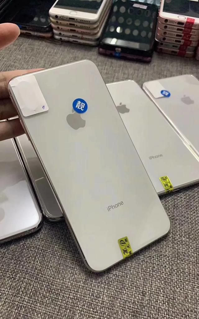 iphone x卡贴机值得买吗图1