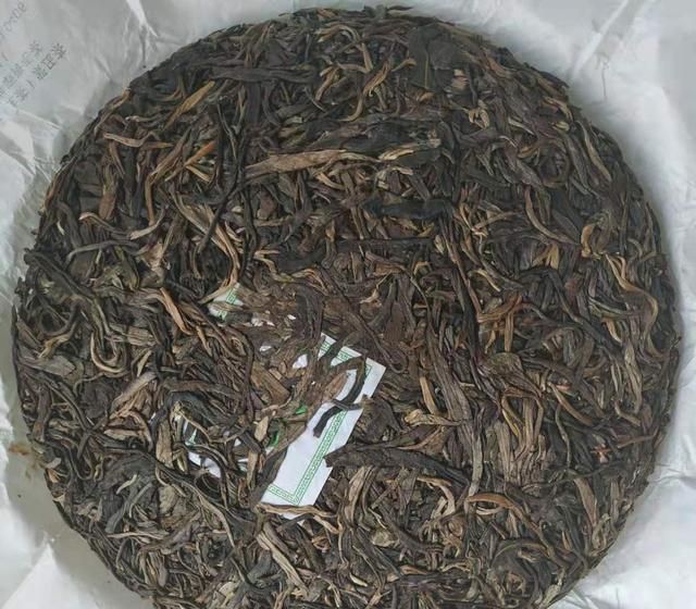 普洱茶喝生茶好还是熟茶好图10