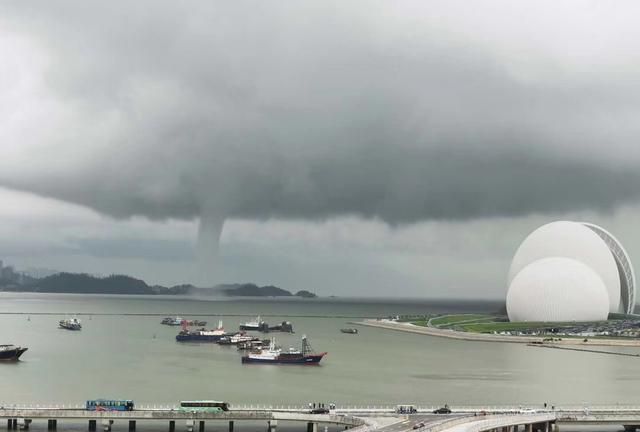 珠海发生龙吸水正常吗,珠海龙吸水是真的还是假的图2