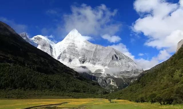 稻城亚丁住在哪里最好(住在稻城亚丁风景区)图4